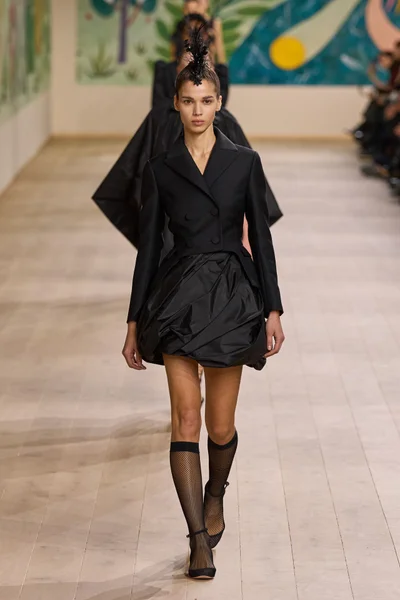 Look 33